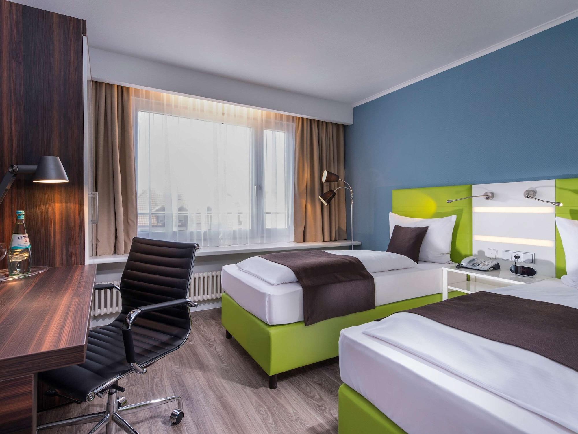 Ibis Styles Offenburg City Экстерьер фото
