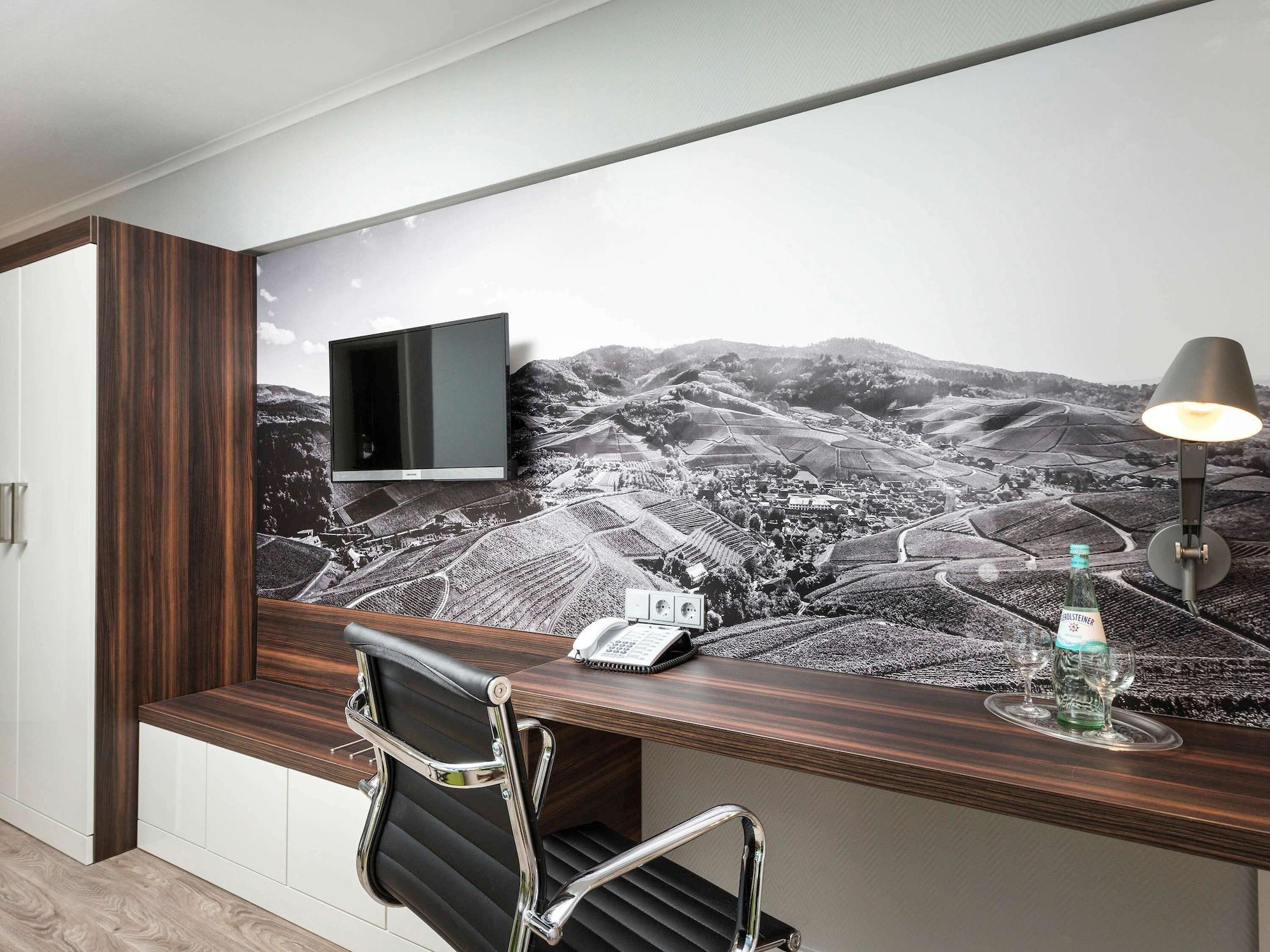 Ibis Styles Offenburg City Экстерьер фото